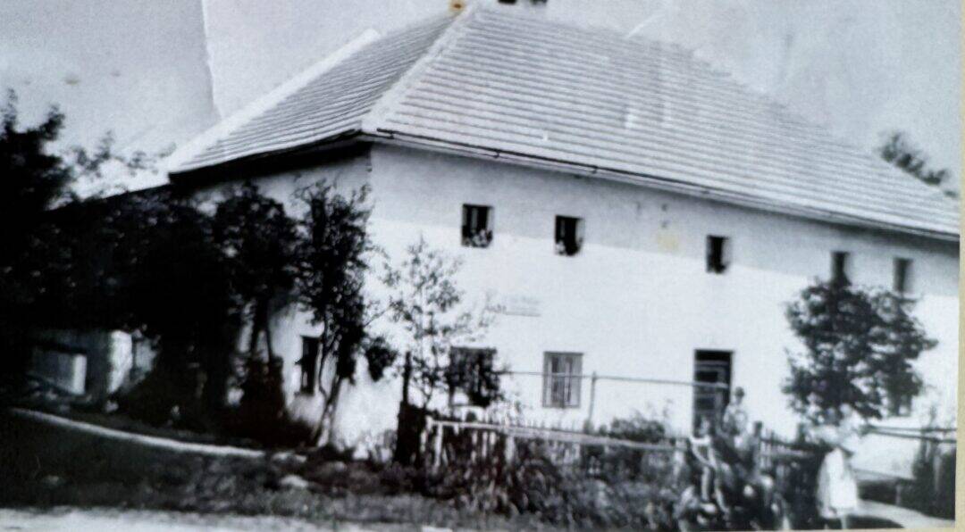 Haus bei der Gründung